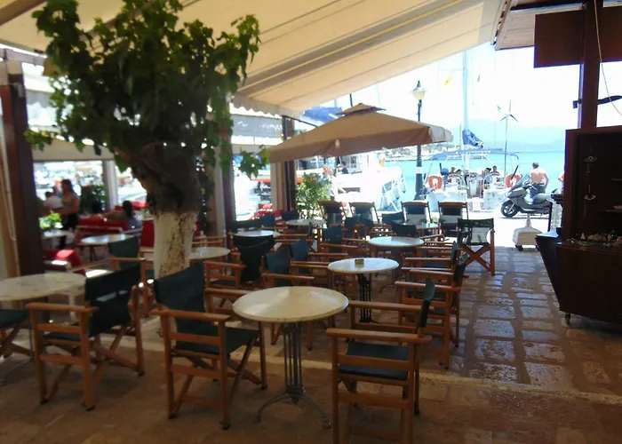 Polyxeni Hotel