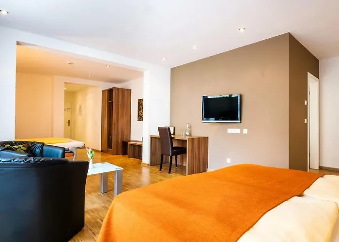 Schroeders Stadtwaldhotel
