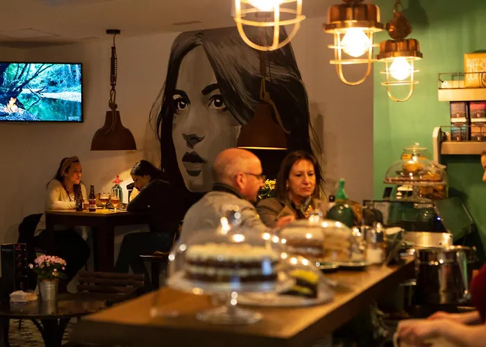 Winederful Hostel & Cafe