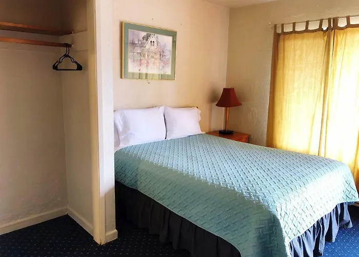 Legend Motel