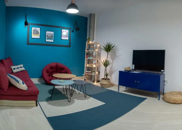 Steel Residence Aparthotel-Free Evcharging & Parking