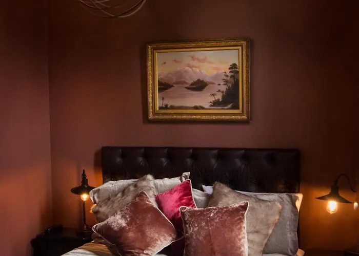 The Royal Hotel Featherston - Boutique Hotel