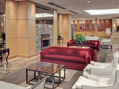 Wyndham O'Hare Hotel