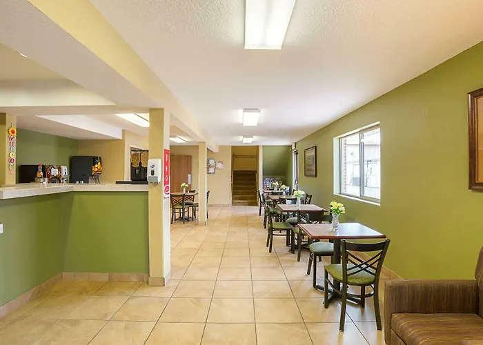 Rodeway Inn & Suites Kearney