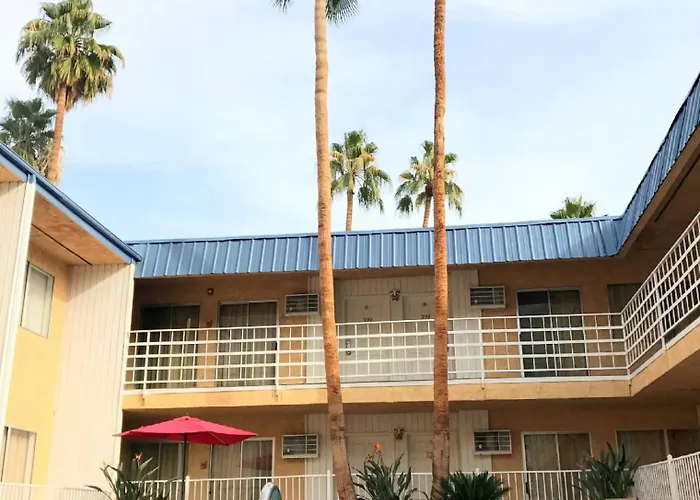 Delos Reyes Palm Springs