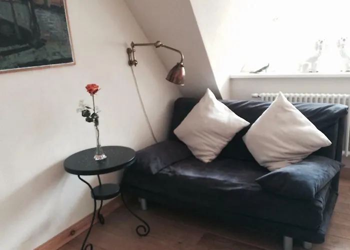 Haus am Hafen - Luxus unter Reet, Garten, Strandkorb, kleine Idylle