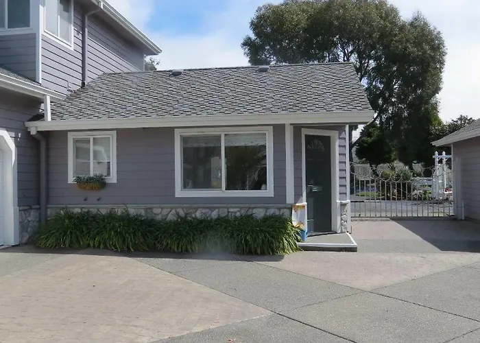 Brookings Beach hotels
