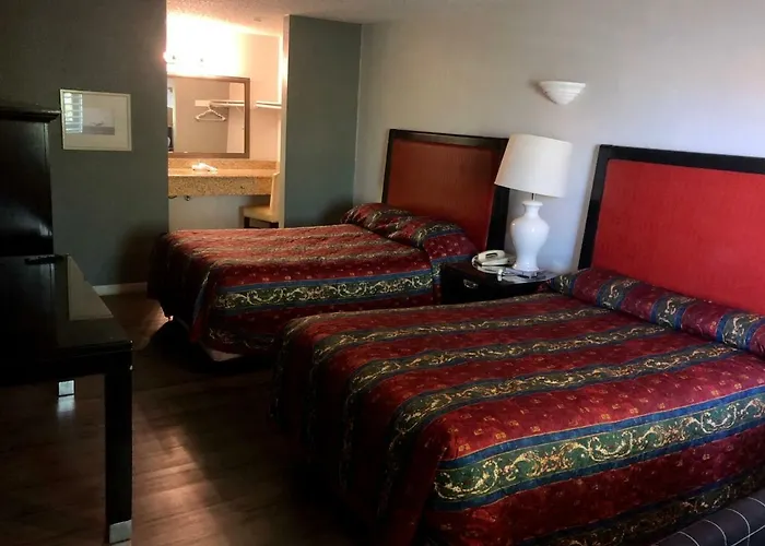 Valley Inn & Suites