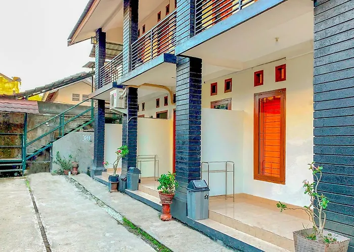 Kost & Homestay 911
