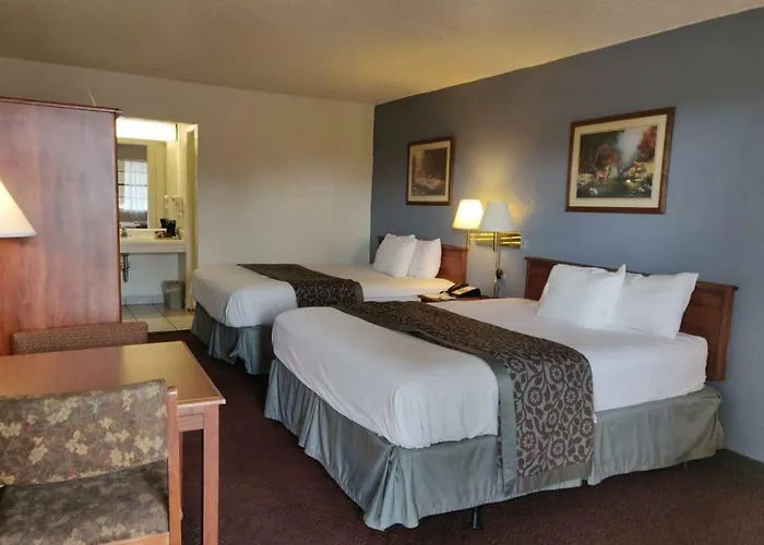 Days Inn By Wyndham San Antonio Lytle