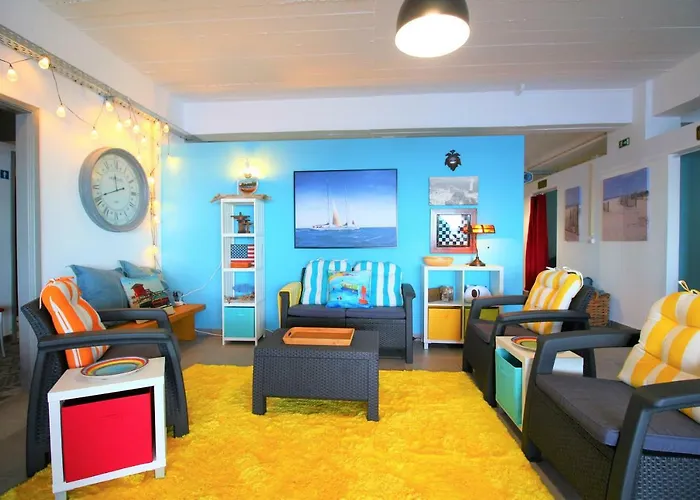 The Waves Hostel By Amazing Madeira