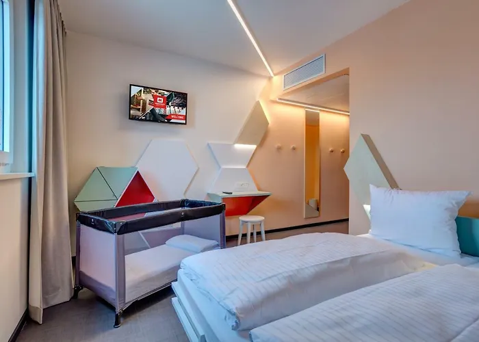 MEININGER Hotel Heidelberg Hauptbahnhof