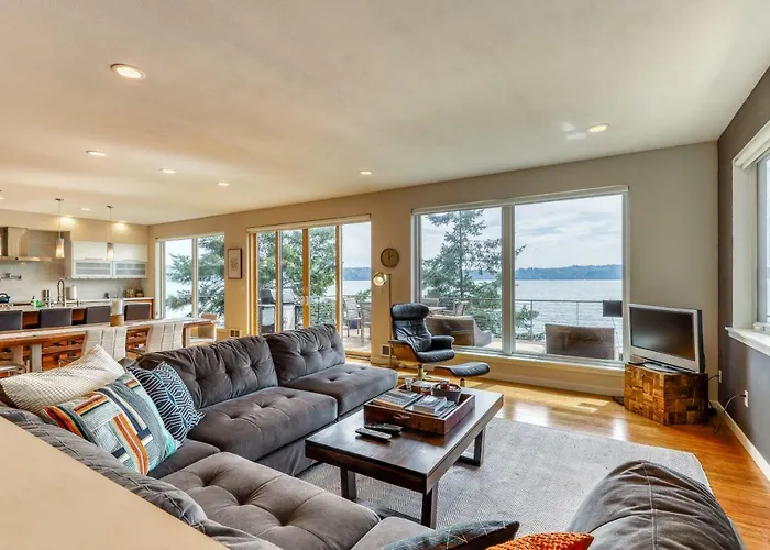 Paradise Cove Retreat