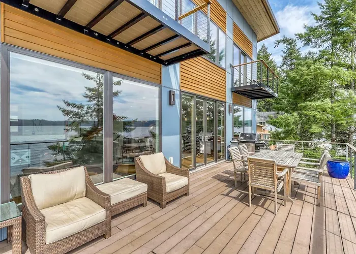 Paradise Cove Retreat