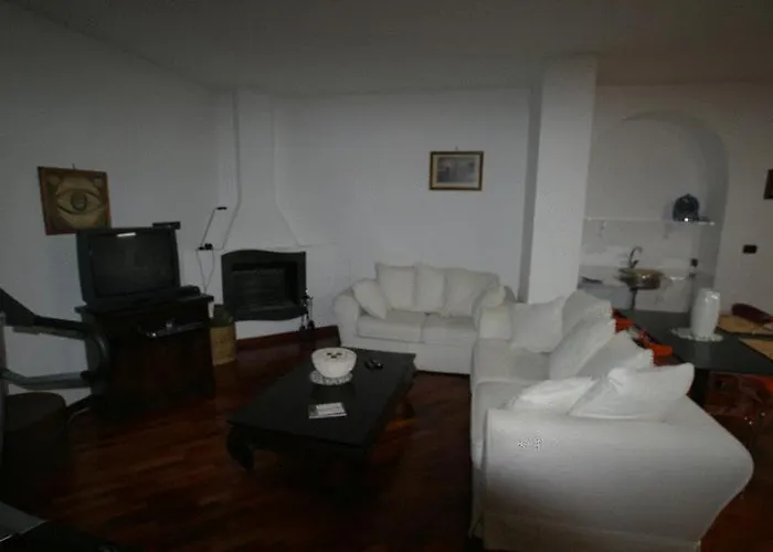 Tavernola - Locanda Di Campagna