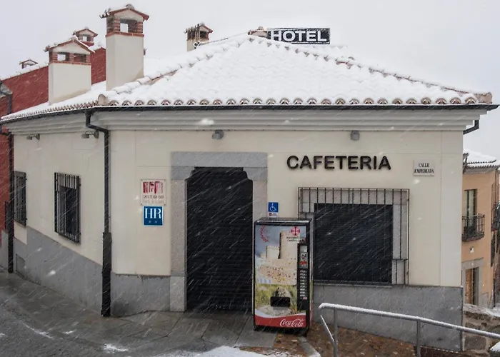 Hotel Puerta De La Santa