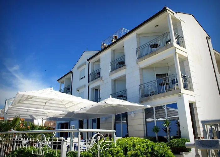 Hotel Neva