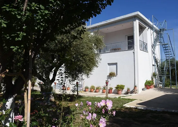 Mina Apartments