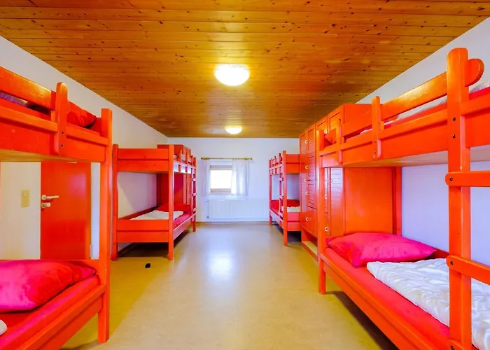 Hostels in Pottenstein