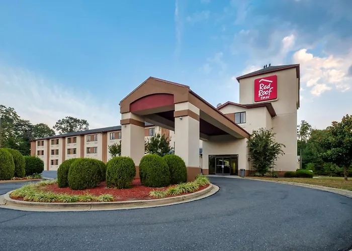 Chesapeake Inn And Suites Lexington Park Patuxent River Naval Air Station
