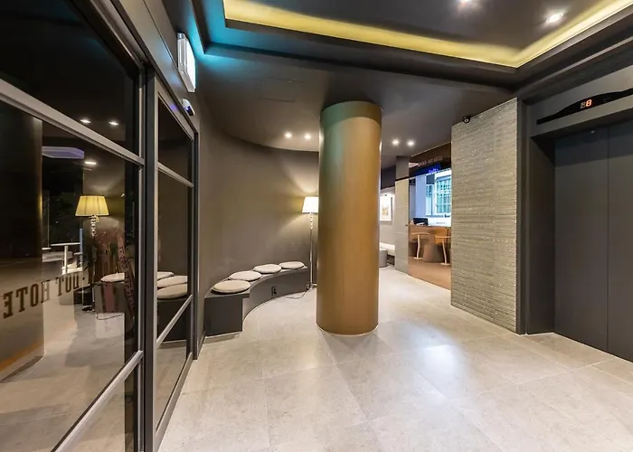 Brown Dot Hotel Seong Seo