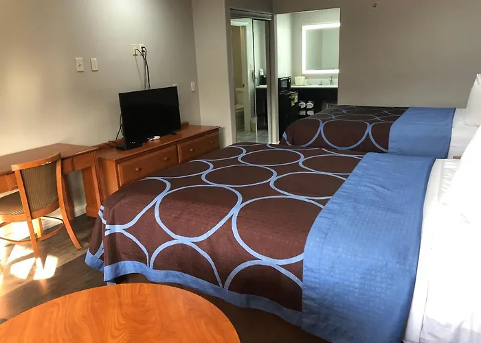 Diboll Inn And Suites