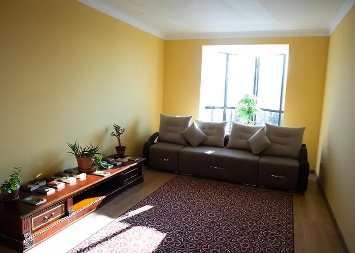 Sad Dolgoletiya Hotel
