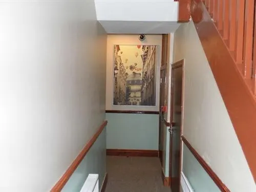 Hayat Hotel