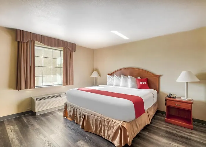 Oyo Townhouse Wichita Falls West