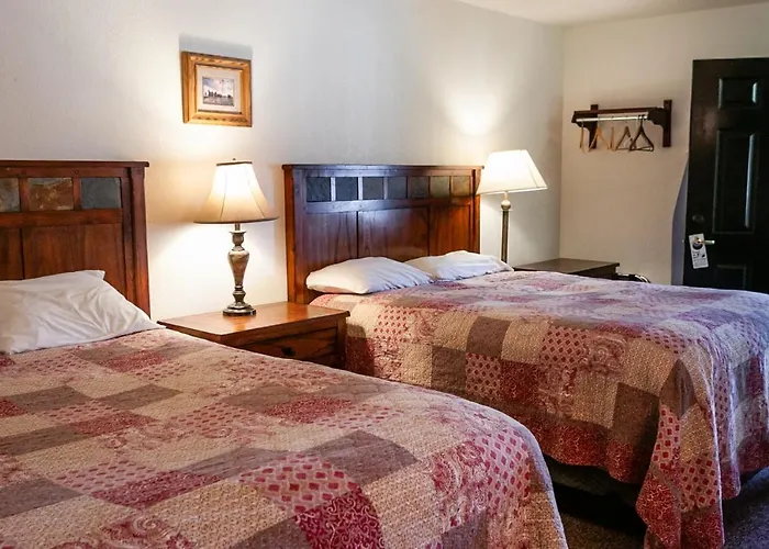 Circle R Motel