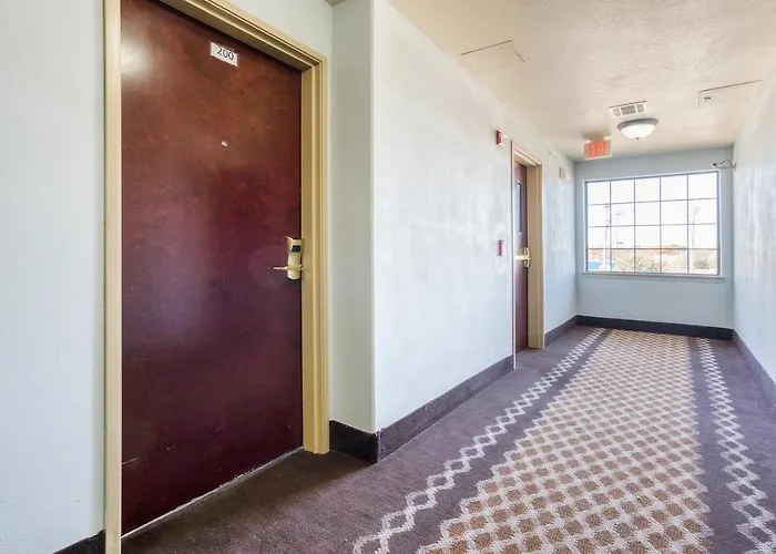 Oyo Townhouse Wichita Falls West