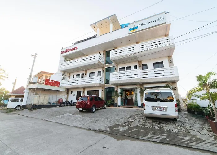 Endless Summer Hotel Baler