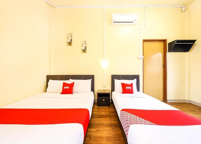 Oyo 703 Myra Hotel