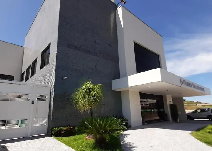 Guines Palace Hotel