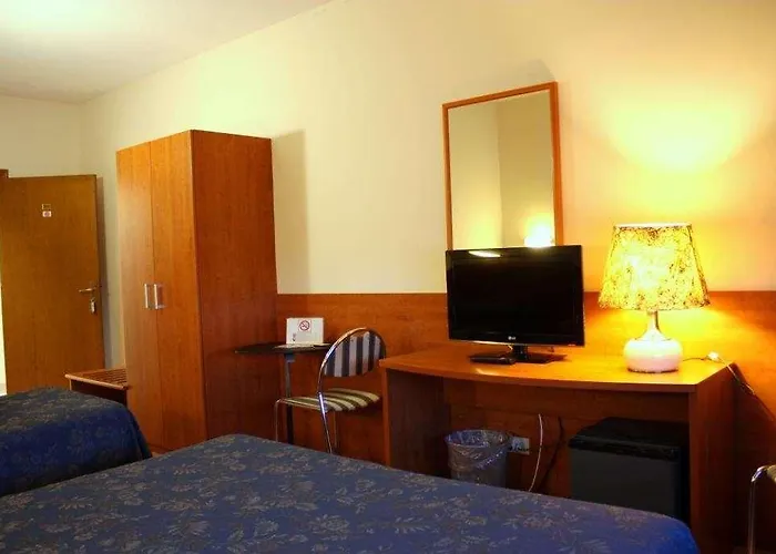 Hotel Anna Siena Nord - Monteriggioni
