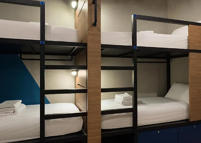 Tido Hostel - 5Min Walk To Penang Road Food Street - Central George Town - Near Komtar