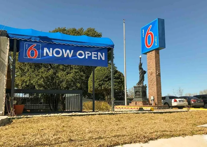 Motel 6-Temple, Tx