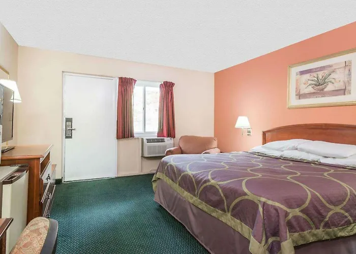 Days Inn By Wyndham Lenox Ma