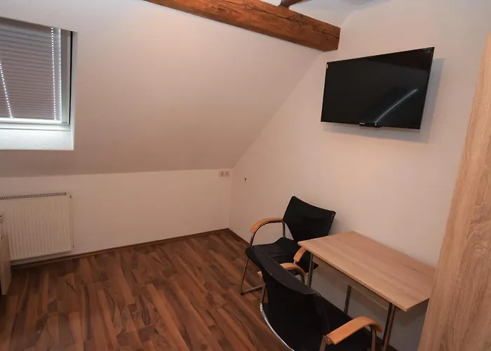 Nuertingen Zimmer Mit Gemeinschaftsraeumen